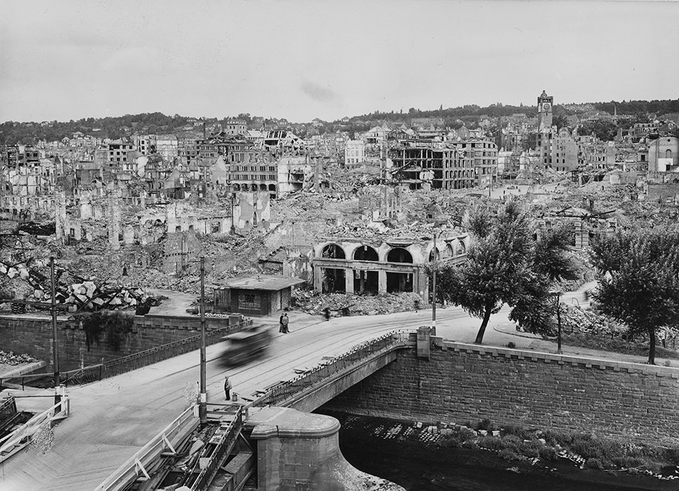 Abbildung 3: Zerstörte Pforzheimer Innenstadt Frühjahr 1945